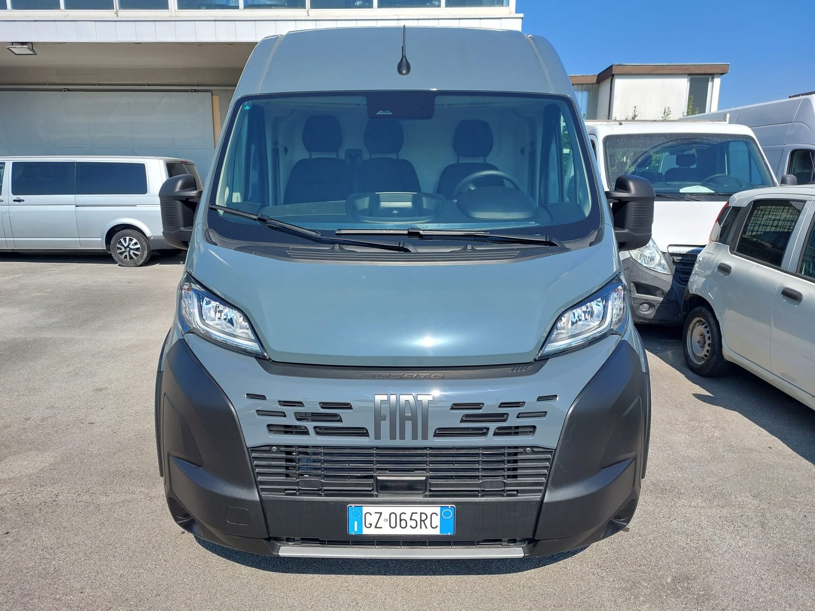 FIAT DUCATO MAXI KM0 VETRATO 3 PT DOPPIA PORTA LATERALE PATENTE C L4H2 DA ALLESTIRE 140CV - immagine 2