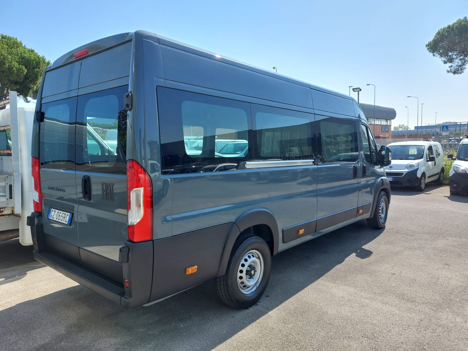 FIAT DUCATO MAXI KM0 VETRATO 3 PT DOPPIA PORTA LATERALE PATENTE C L4H2 DA ALLESTIRE 140CV - immagine 4